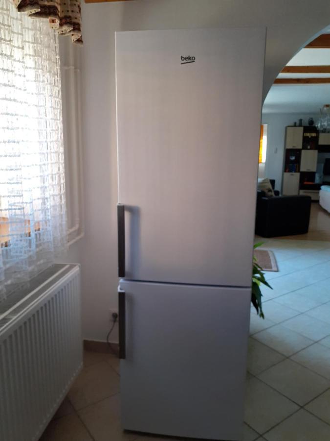 Szahara Vendeghaz Apartment Kerekegyháza Екстериор снимка