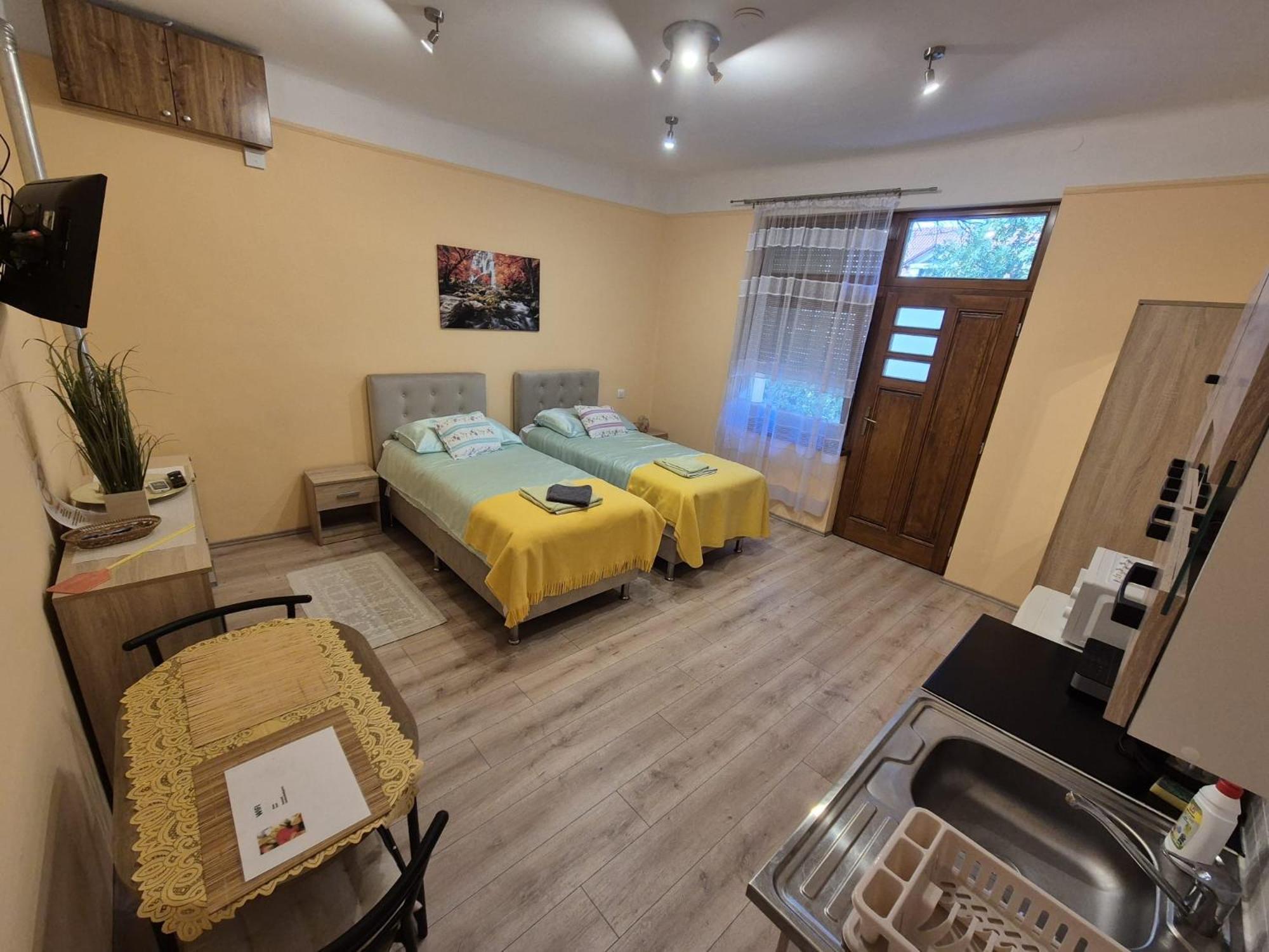 Szahara Vendeghaz Apartment Kerekegyháza Екстериор снимка