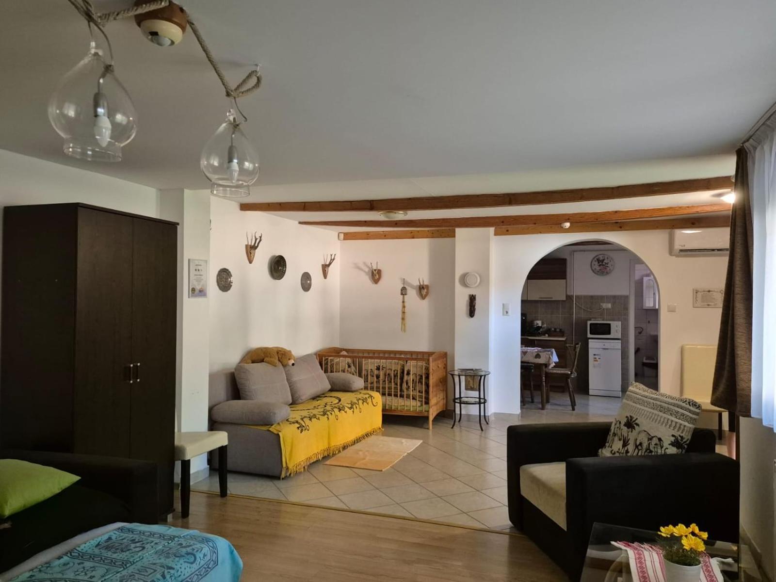 Szahara Vendeghaz Apartment Kerekegyháza Екстериор снимка
