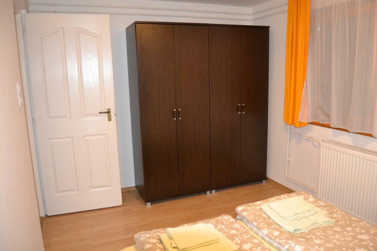 Szahara Vendeghaz Apartment Kerekegyháza Екстериор снимка